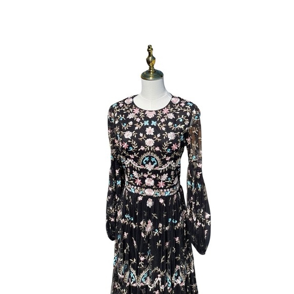 Mac Duggal 35111 Floral Embellished Embroidered Gown Blouson Sleeves Size 6 NWT - Picture 9 of 12